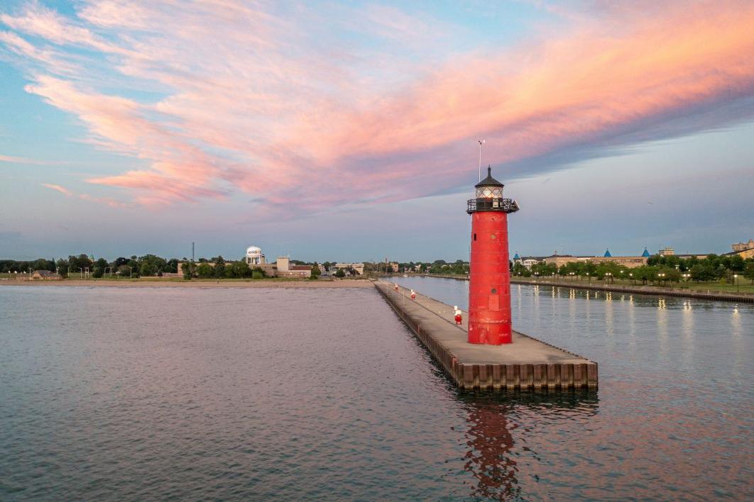 Kenosha North Pier Lighthouse